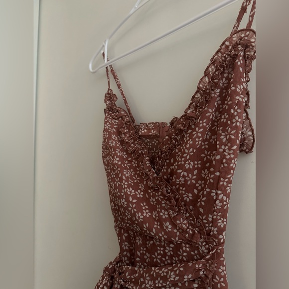 Floral ruffled dress from francesca’s - Picture 3 of 3